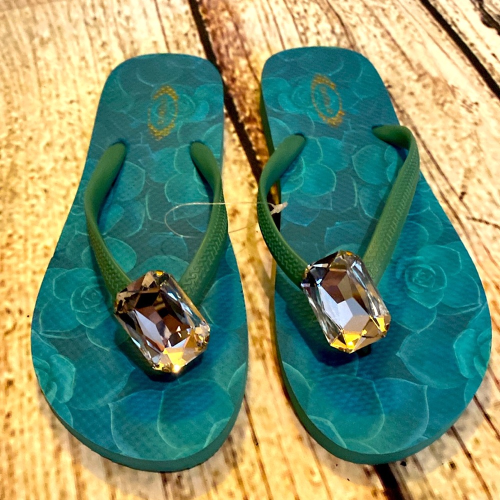 Teal joyfolie flip flops w rhinestone -6-new